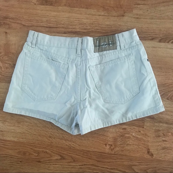 SOLD High Waisted Vintage 90’s L.E.I. Shorts - Picture 3 of 3